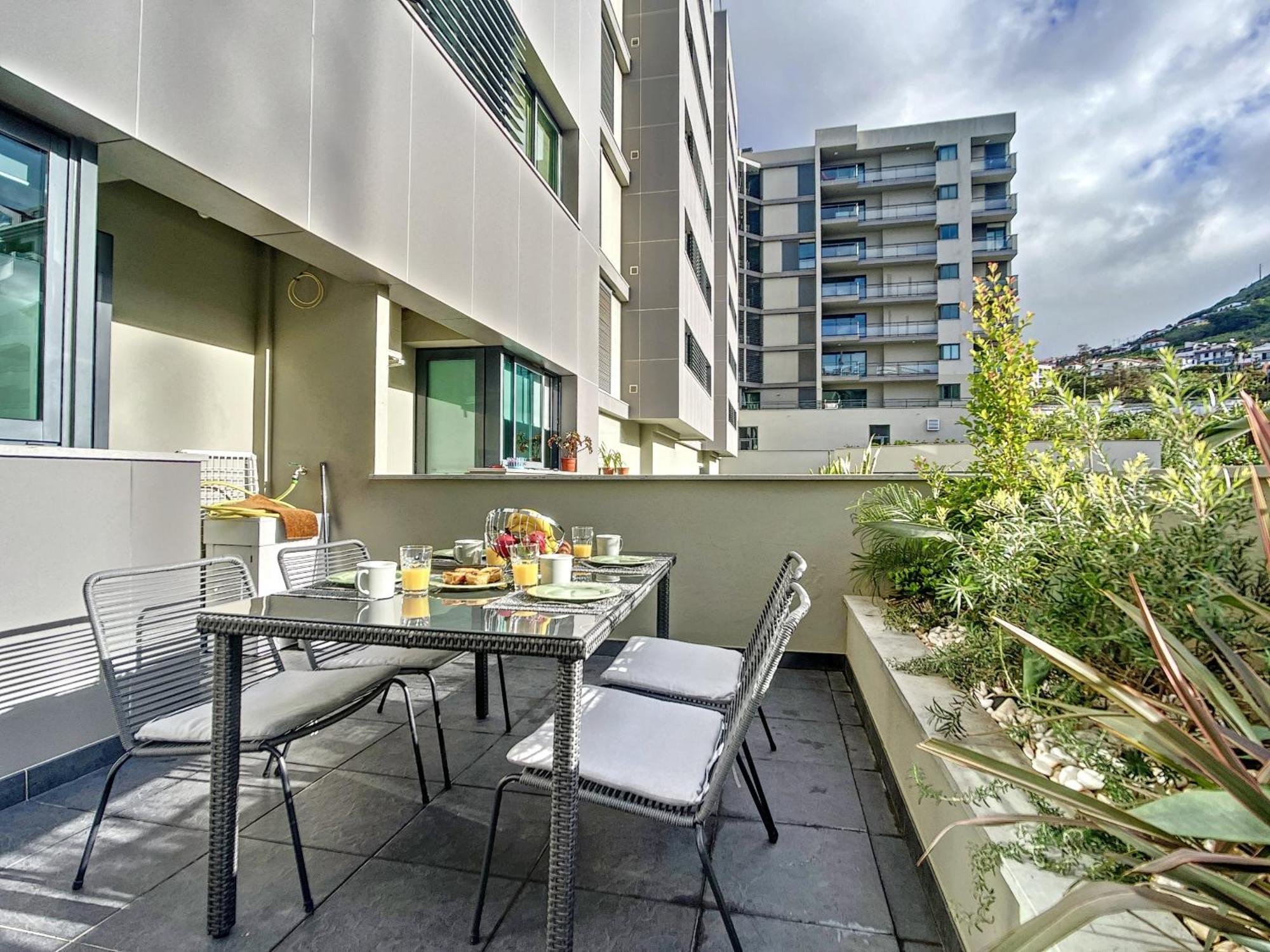 Terrace Apartment By Atlantic Holiday Фуншал Екстериор снимка